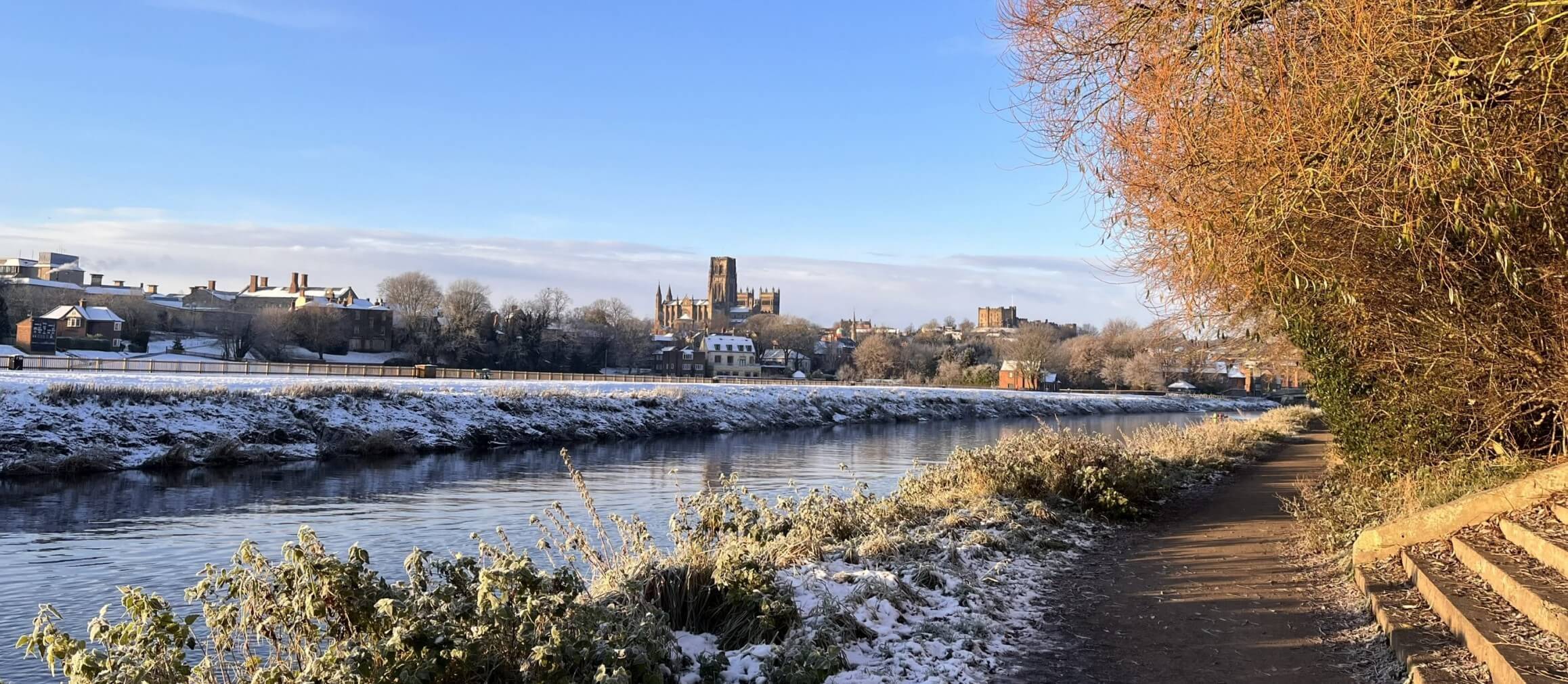 Durham riverside path frosty